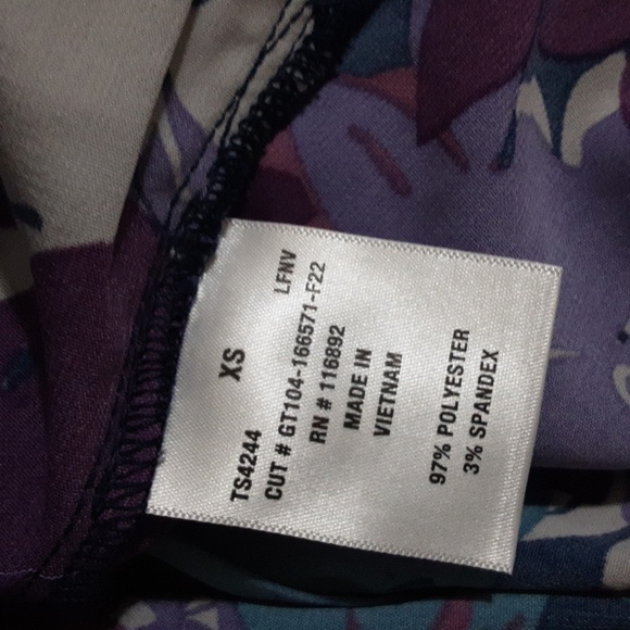 Butter Soft Medical Srubs Colorful  Patterned Women XS Bundle 4 - Picture 10 of 14